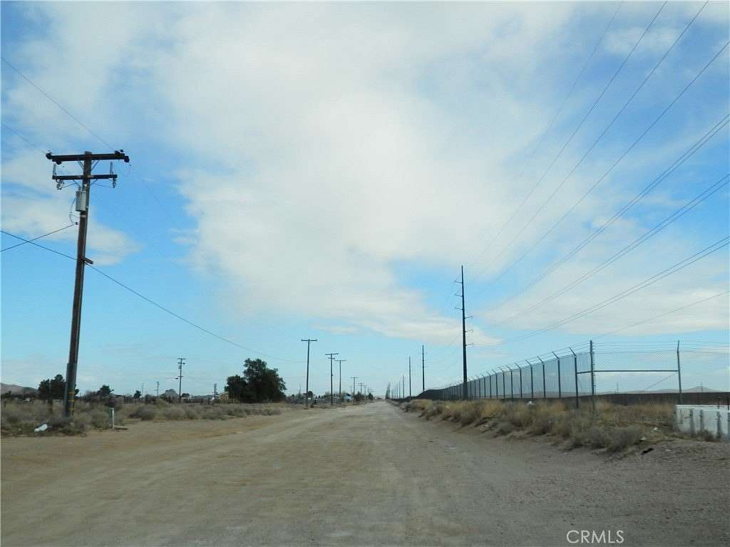 20.4 Acres of Land for Sale in Mojave, California