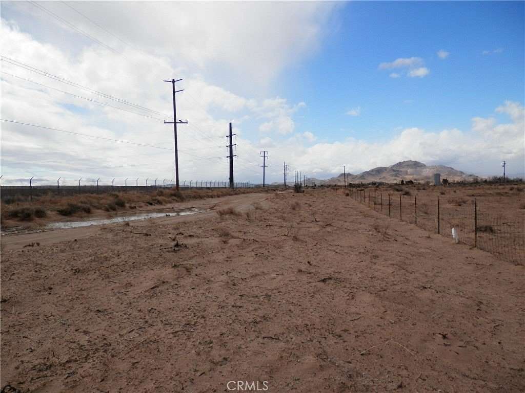 20.4 Acres of Land for Sale in Mojave, California