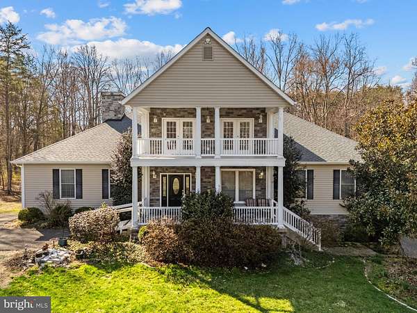 10.4 Acres of Recreational Land with Home for Sale in Warrenton, Virginia