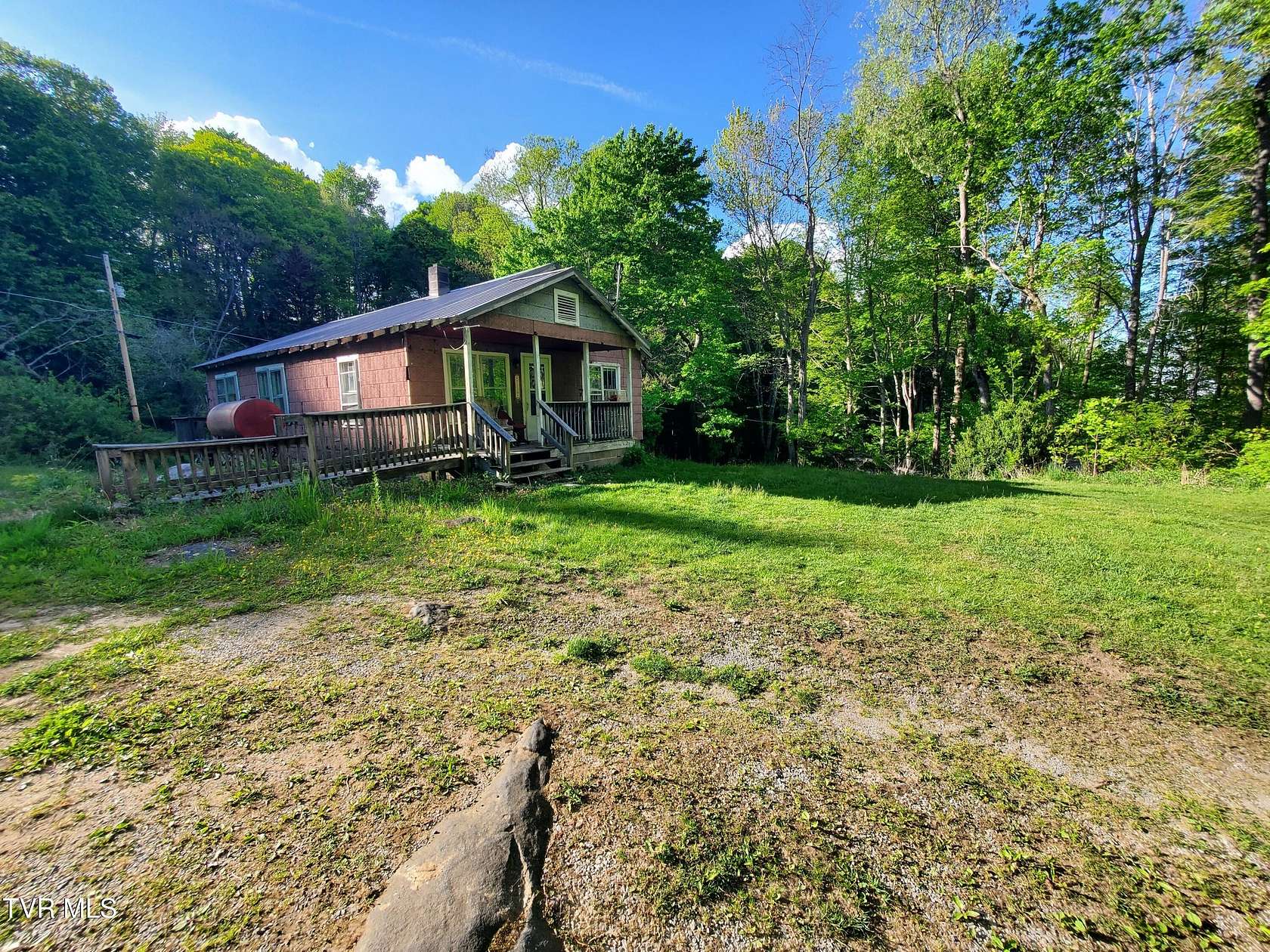 2.23 Acres of Land with Home for Sale in Roan Mountain, Tennessee