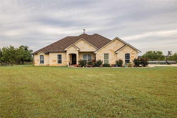 55.5 Acres of Agricultural Land with Home for Sale in Hubbard, Texas