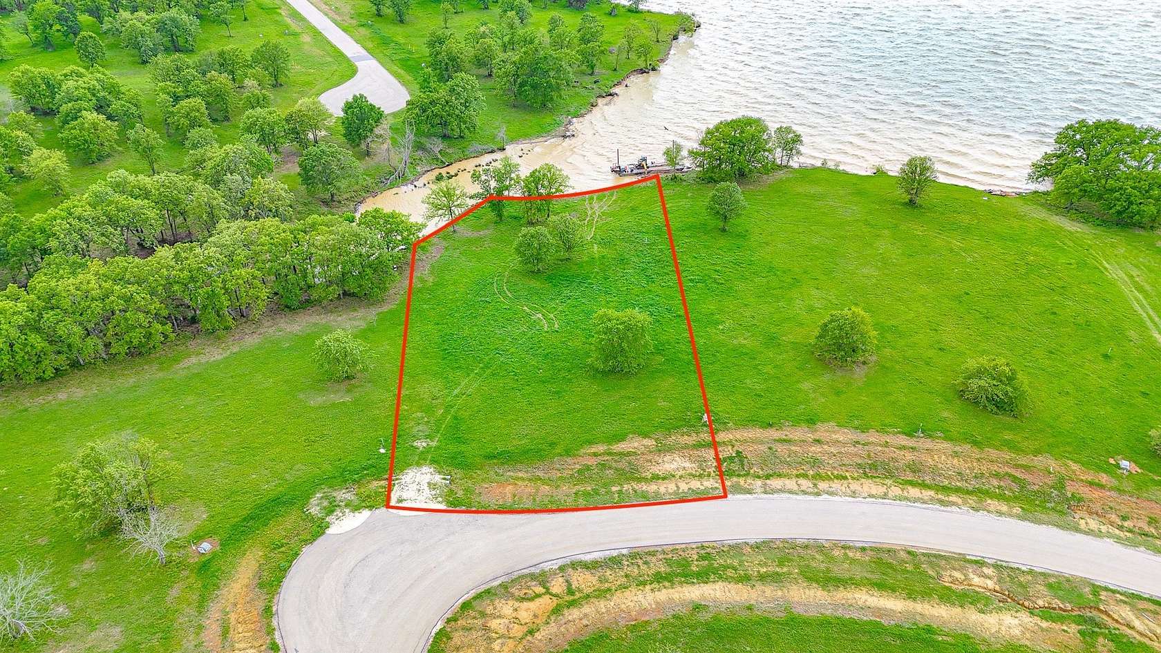 1 Acre of Residential Land for Sale in Streetman, Texas