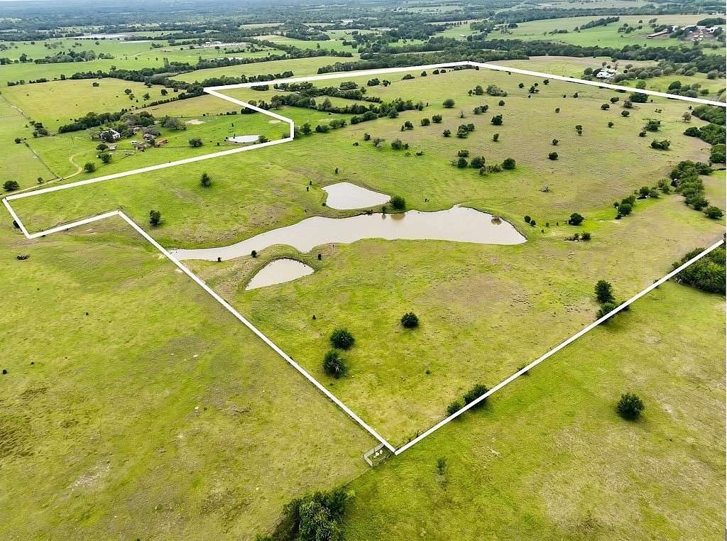 83 Acres of Land for Sale in New Ulm, Texas