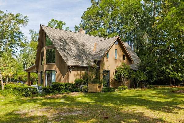 3.1 Acres of Land with Home for Sale in Valdosta, Georgia