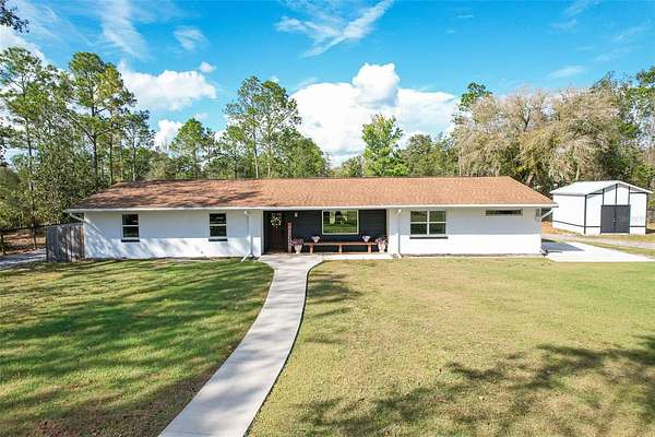 4.5 Acres of Land with Home for Sale in Eustis, Florida