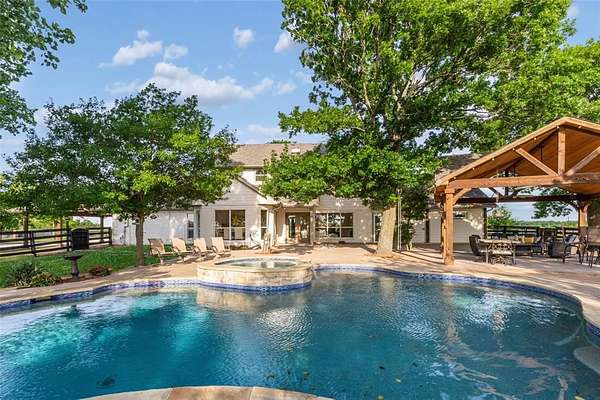 16 Acres of Land with Home for Sale in Celina, Texas