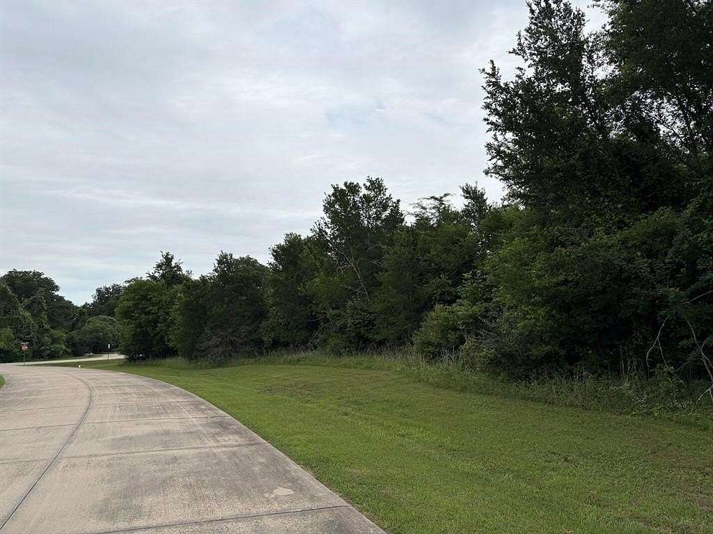 1.83 Acres of Residential Land for Sale in Wills Point, Texas