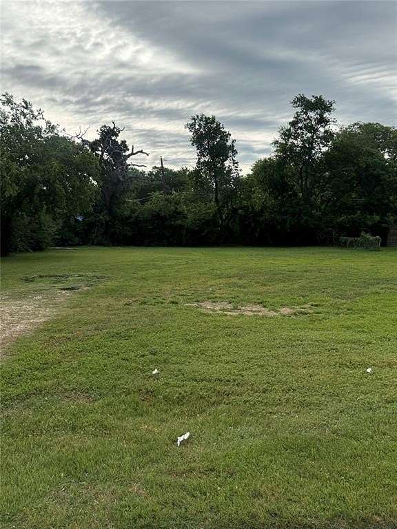 0.3 Acres of Land for Sale in Irving, Texas