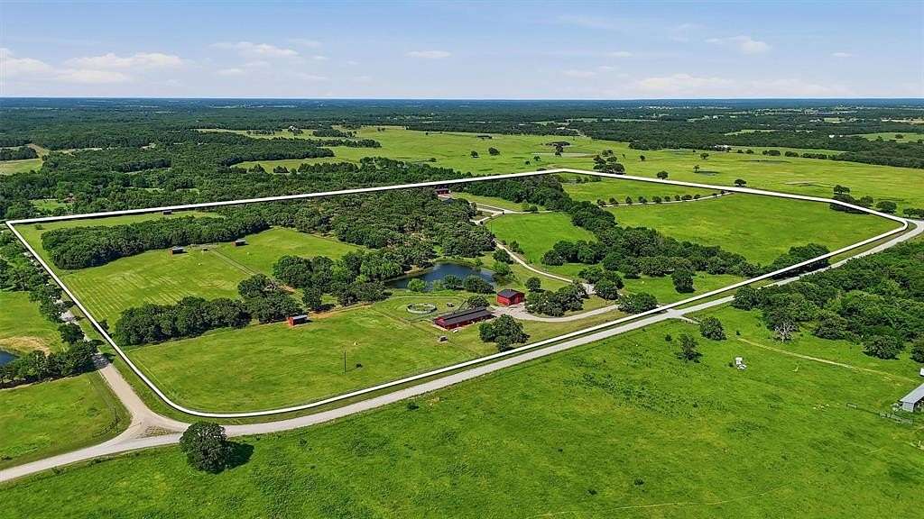 84 Acres of Agricultural Land with Home for Sale in Whitesboro, Texas