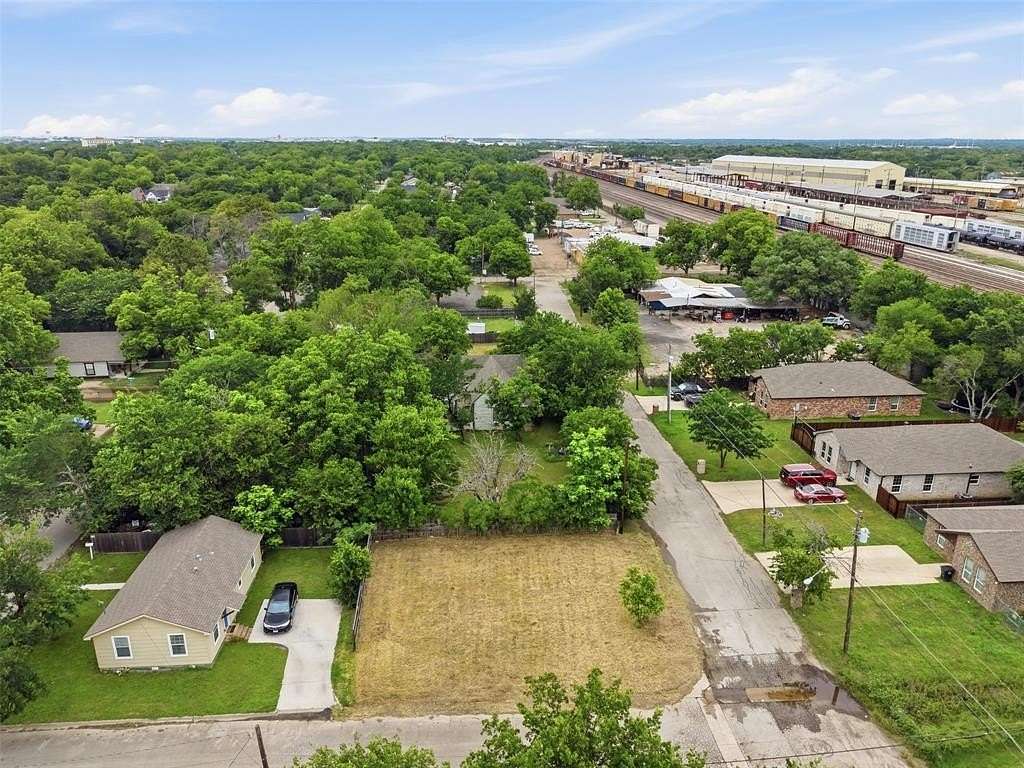 0.1 Acres of Residential Land for Sale in Cleburne, Texas