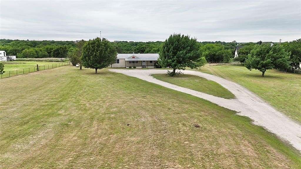 9 Acres of Land with Home for Sale in Joshua, Texas
