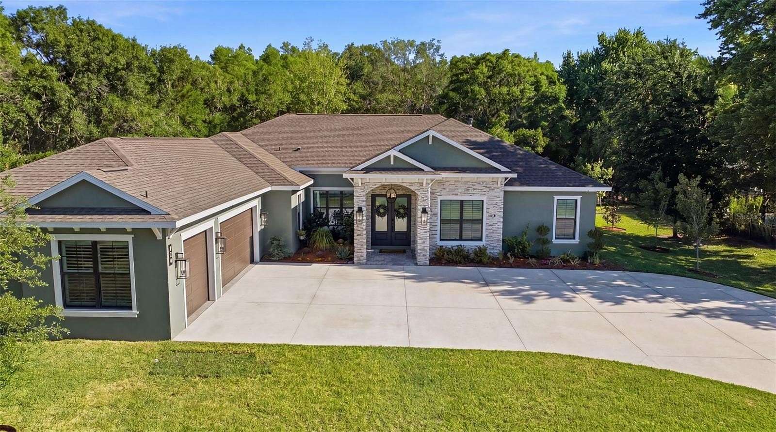 2.1 Acres of Land with Home for Sale in Tarpon Springs, Florida