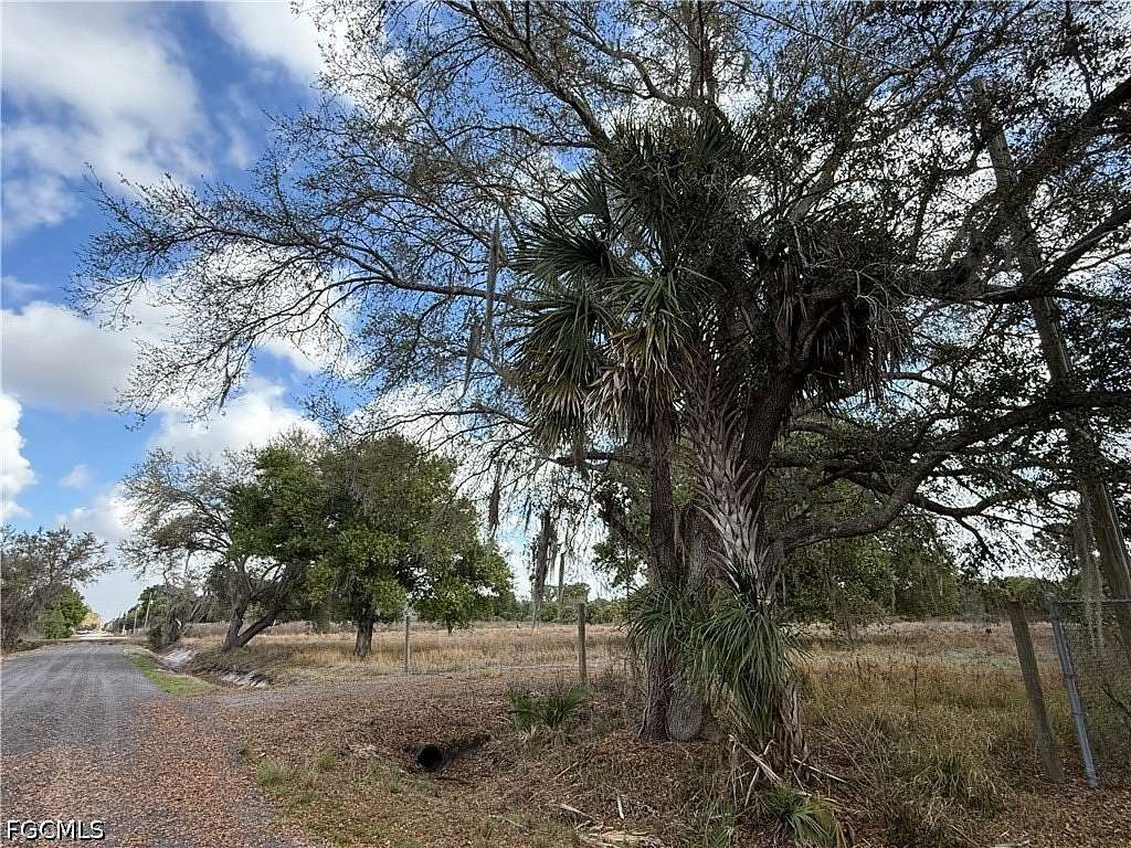 2.5 Acres of Residential Land for Sale in Clewiston, Florida