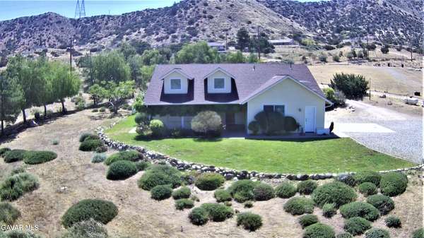 6 Acres of Land with Home for Sale in Acton, California