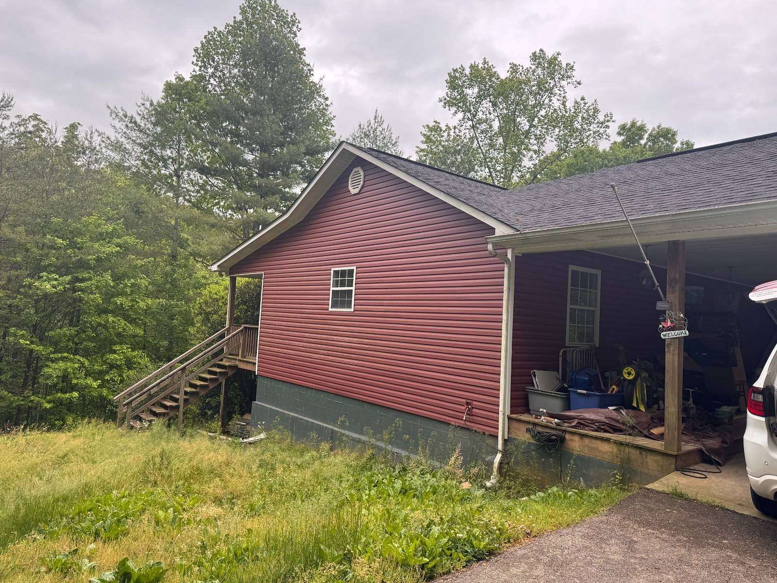 5.65 Acres of Land with Home for Sale in Vonore, Tennessee