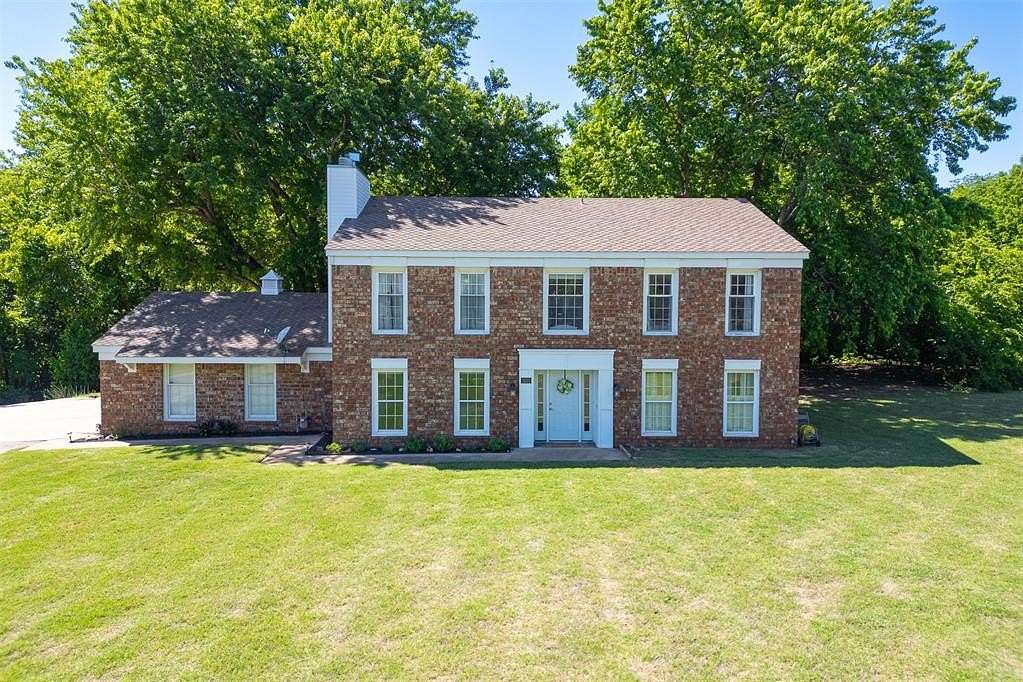 1.5 Acres of Land with Home for Sale in Purcell, Oklahoma