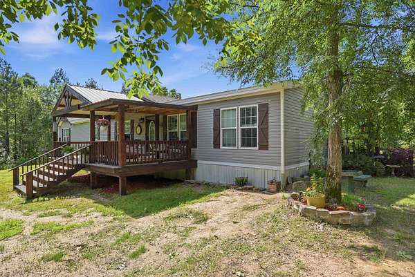 6 Acres of Land with Home for Sale in White Hall, Arkansas