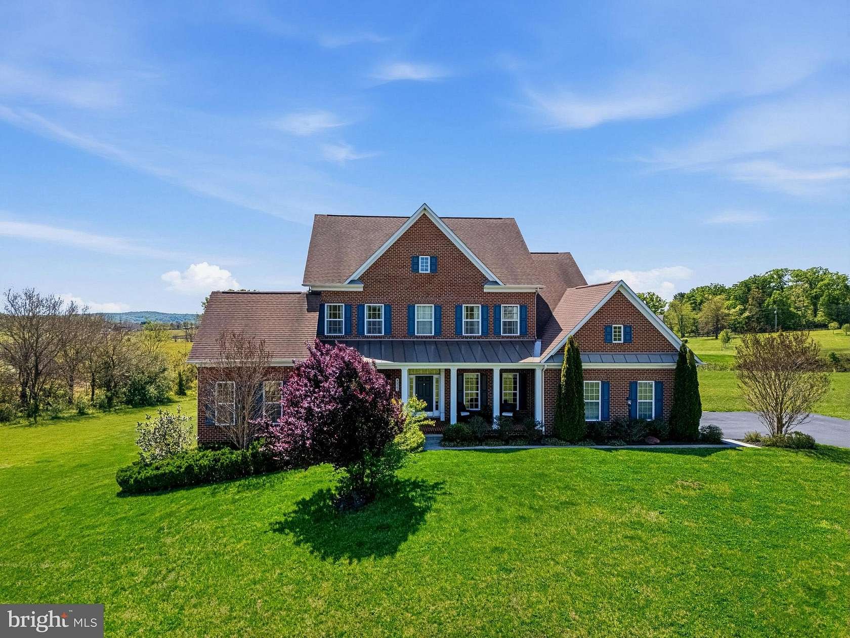 4 Acres of Land with Home for Sale in Leesburg, Virginia
