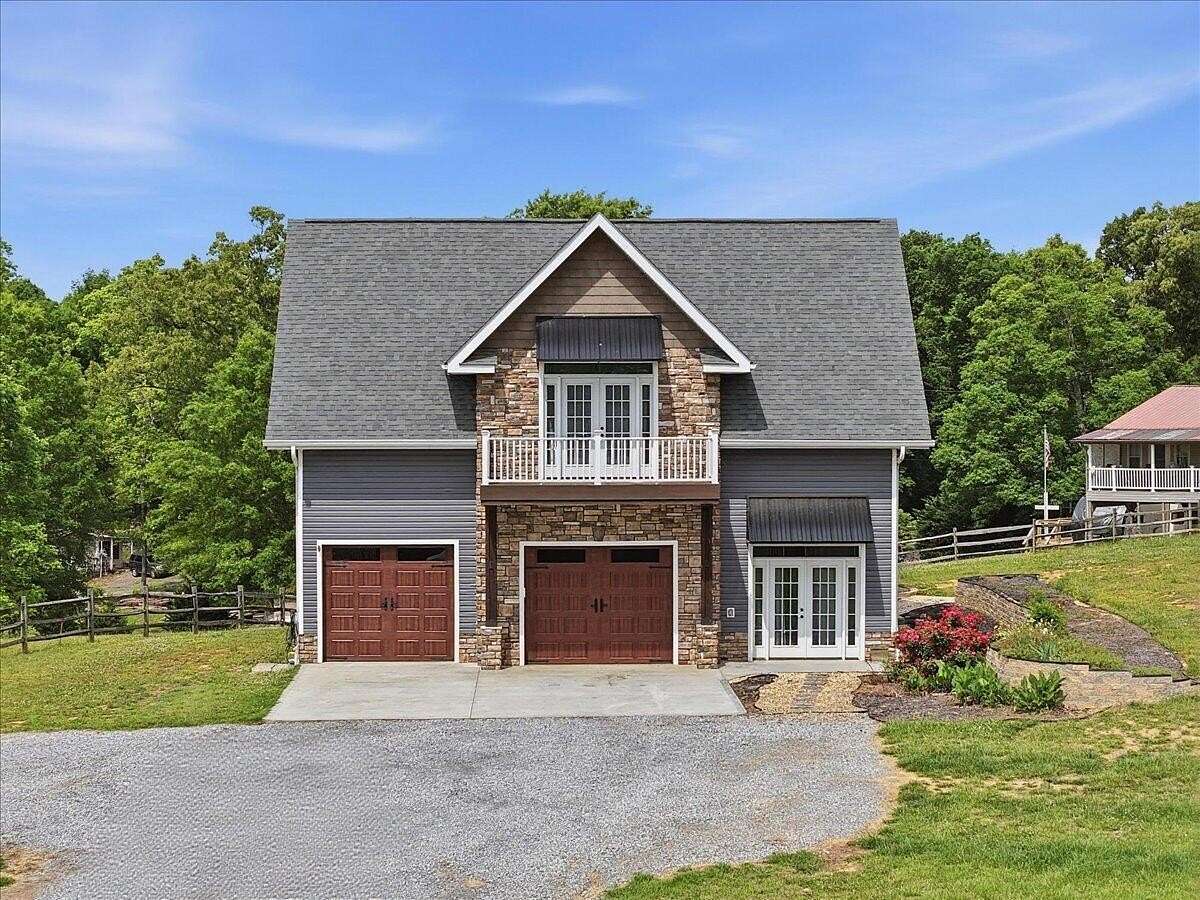 1.5 Acres of Land with Home for Sale in Sevierville, Tennessee