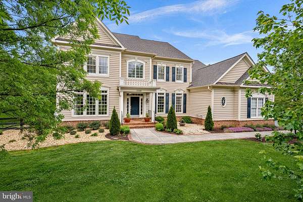 2.85 Acres of Land with Home for Sale in Hamilton, Virginia
