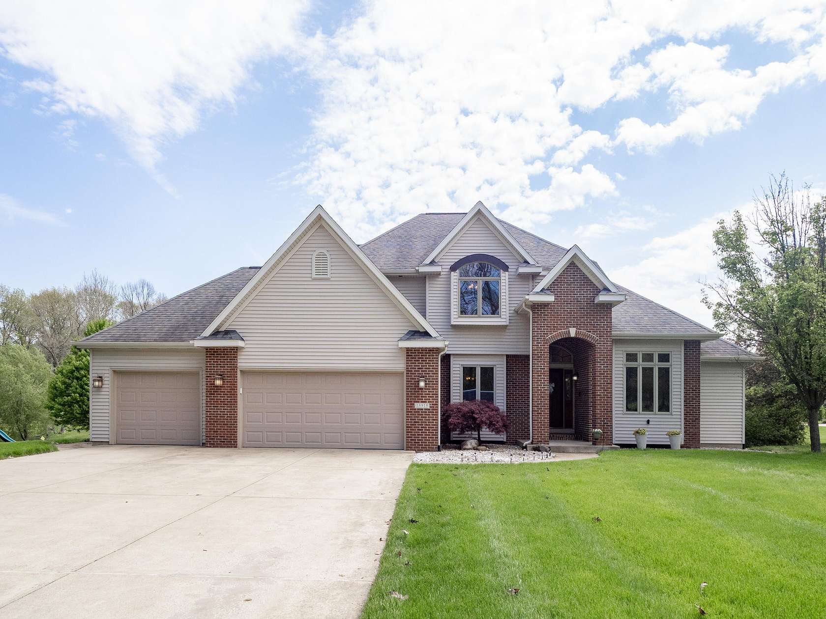1.75 Acres of Land with Home for Sale in Schoolcraft, Michigan