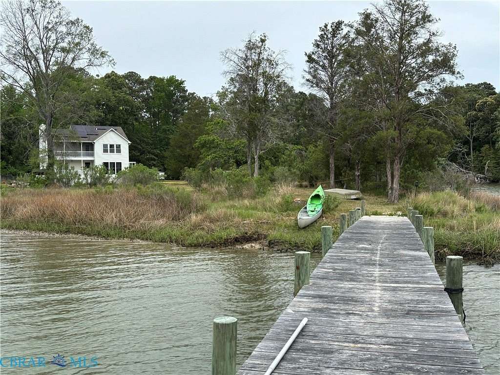 14.1 Acres of Land with Home for Sale in Gloucester, Virginia