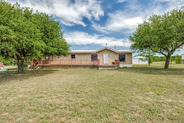 2.5 Acres of Land with Home for Sale in Trenton, Texas