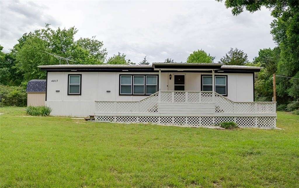 1.75 Acres of Land with Home for Lease in Melissa, Texas