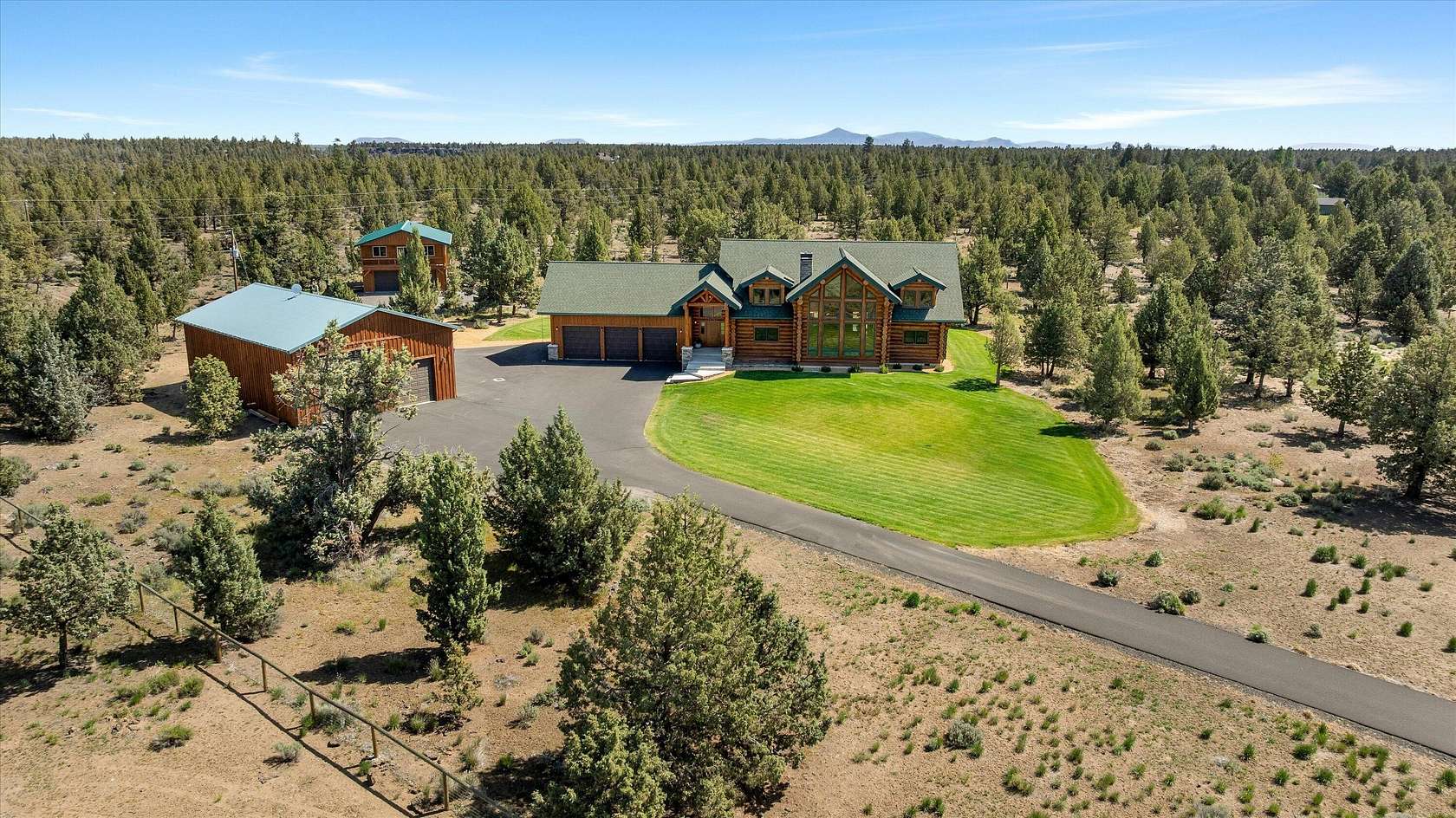 5.73 Acres of Land with Home for Sale in Sisters, Oregon