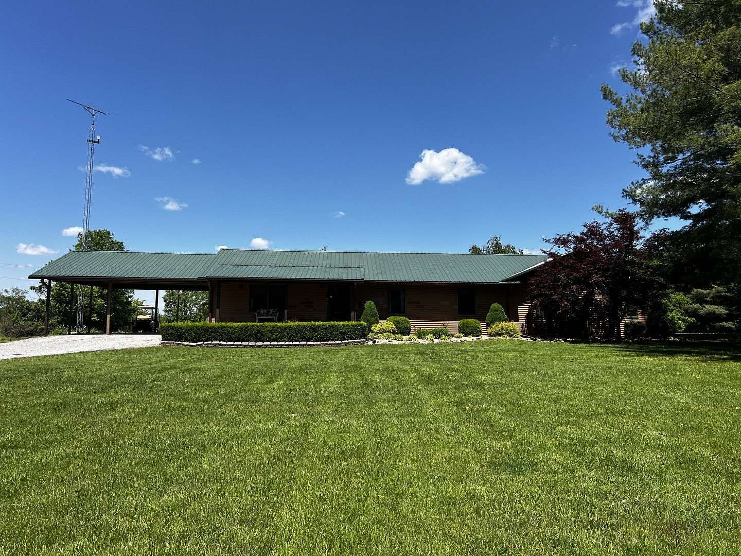 9.37 Acres of Land with Home for Sale in Mount Vernon, Illinois