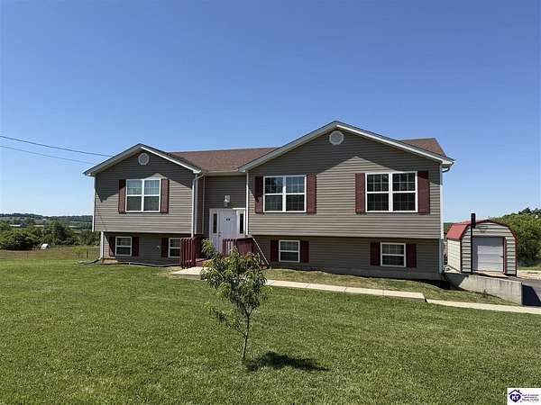 7.83 Acres of Land with Home for Sale in Irvington, Kentucky