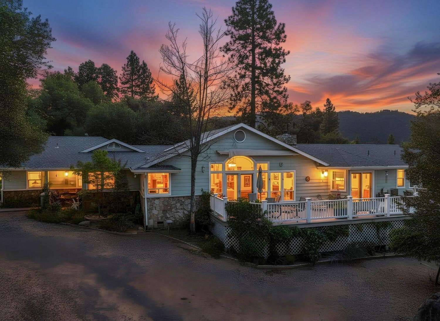 3.83 Acres of Land with Home for Sale in Ahwahnee, California