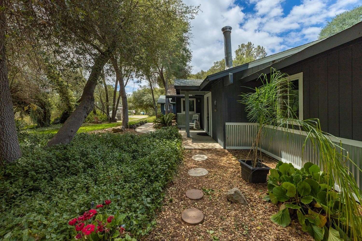 3 Acres of Land with Home for Sale in Coarsegold, California