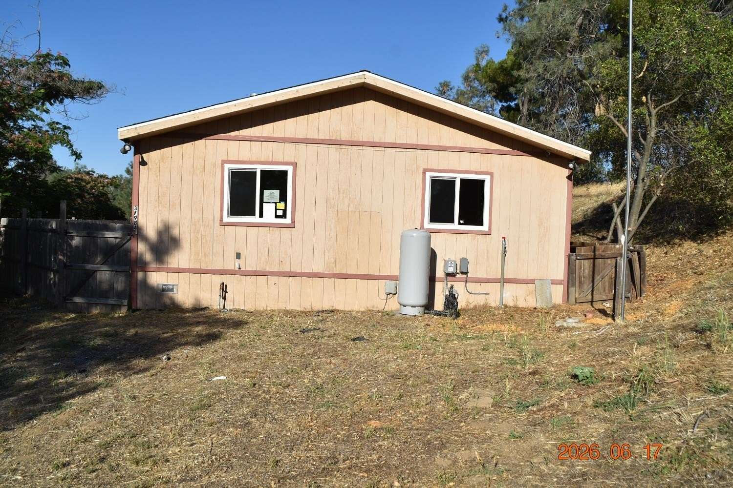 2.59 Acres of Land with Home for Sale in Raymond, California