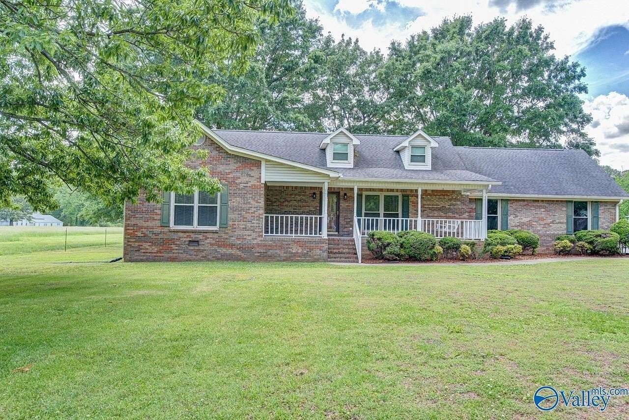 11.8 Acres of Land with Home for Sale in Owens Cross Roads, Alabama