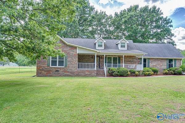 11.8 Acres of Land with Home for Sale in Owens Cross Roads, Alabama