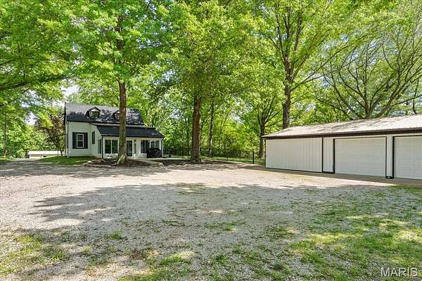 3.27 Acres of Land with Home for Sale in Swansea, Illinois