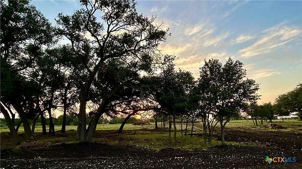 10 Acres of Land for Sale in Lampasas, Texas