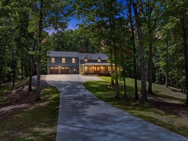 2 Acres of Land with Home for Sale in Cleveland, Tennessee