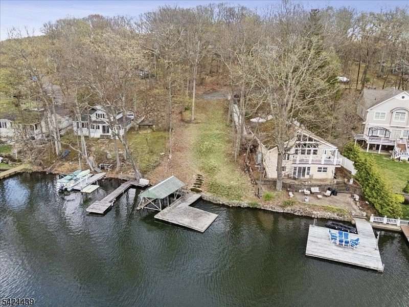 0.2 Acres of Residential Land for Sale in Hopatcong, New Jersey