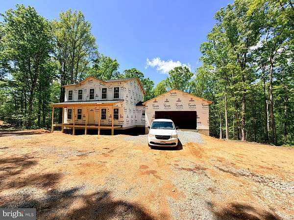 2.53 Acres of Land with Home for Sale in Rhoadesville, Virginia