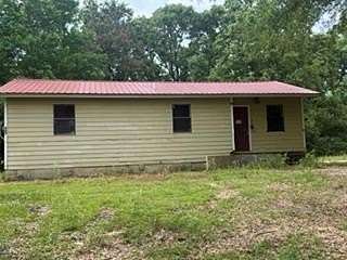 1.8 Acres of Land with Home for Sale in Enid, Mississippi