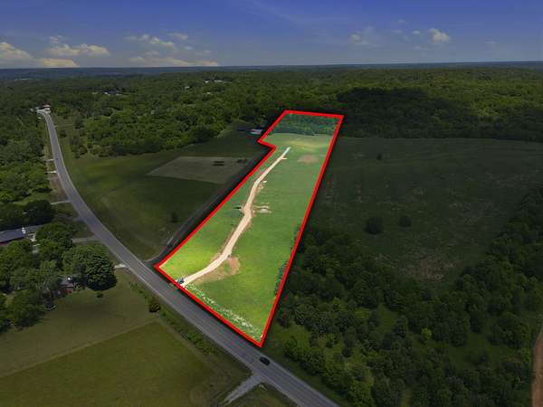 11 Acres of Land for Sale in Columbia, Tennessee