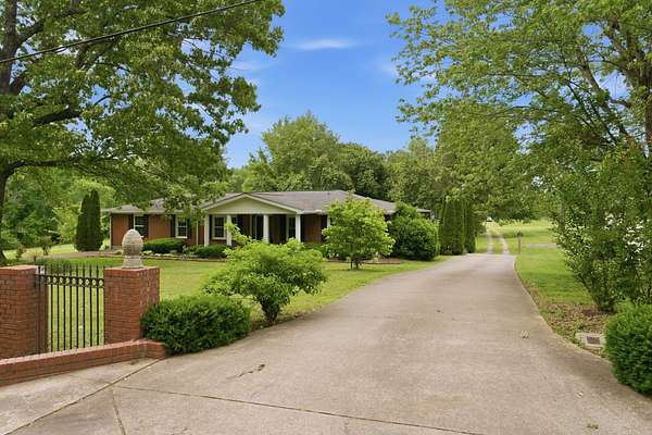 1.85 Acres of Land with Home for Sale in Greenbrier, Tennessee