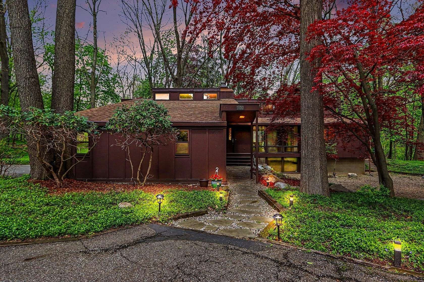 6.3 Acres of Land with Home for Sale in Kalamazoo, Michigan