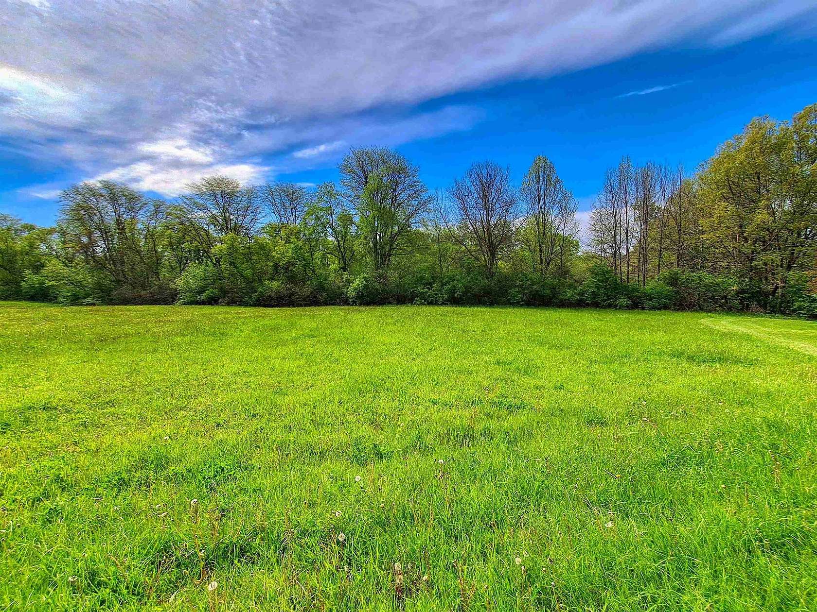 2.58 Acres of Residential Land for Sale in Freedom Township, Illinois