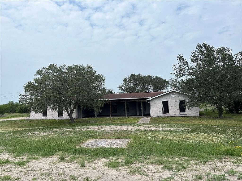9 Acres of Land with Home for Sale in Orange Grove, Texas