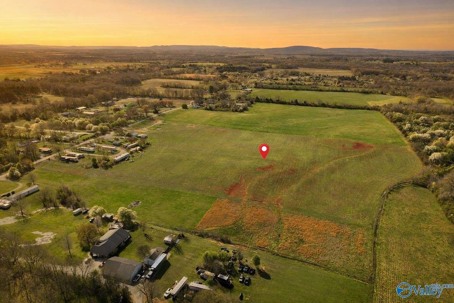 5 Acres of Residential Land for Sale in Hazel Green, Alabama