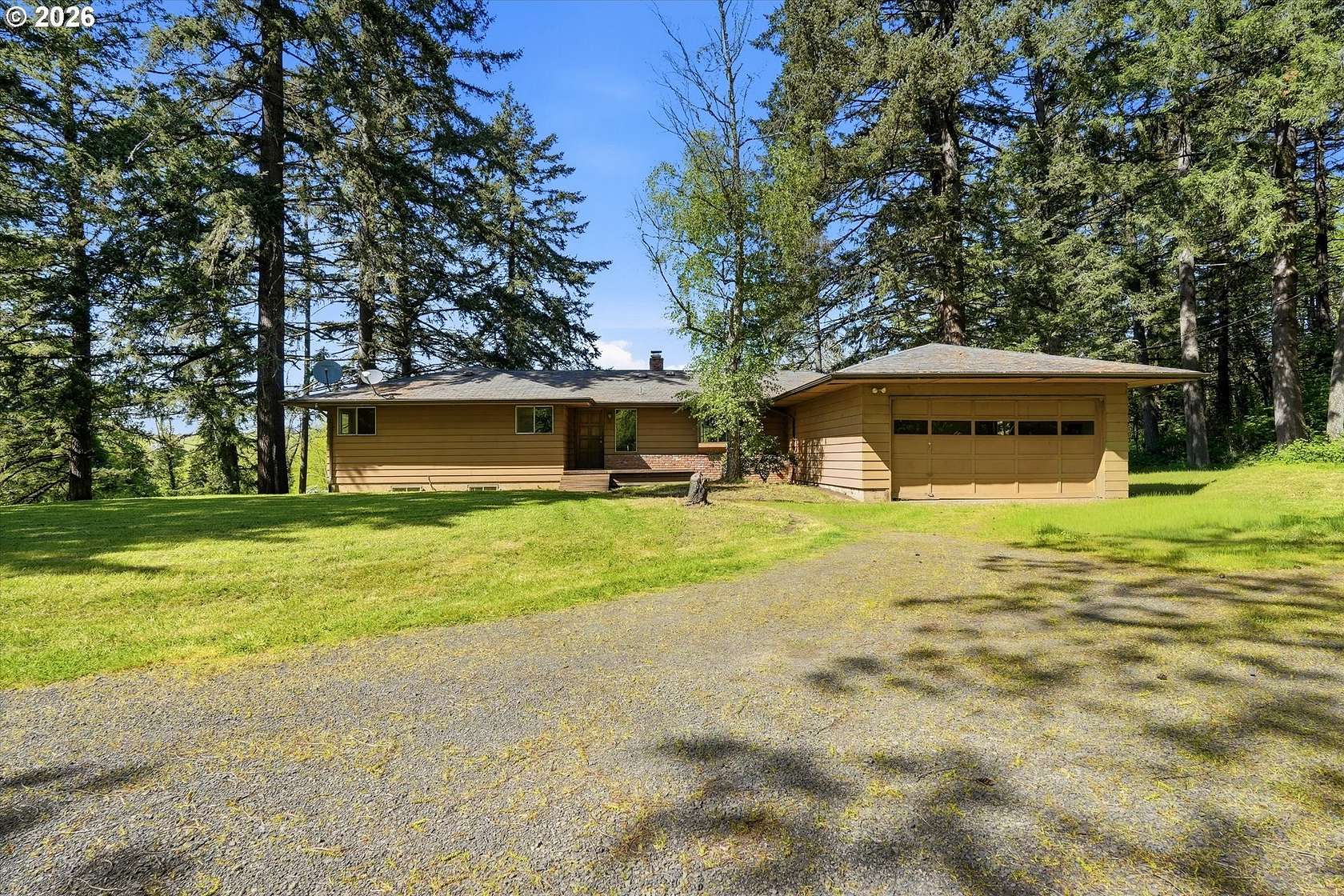 25.2 Acres of Land with Home for Sale in Newberg, Oregon