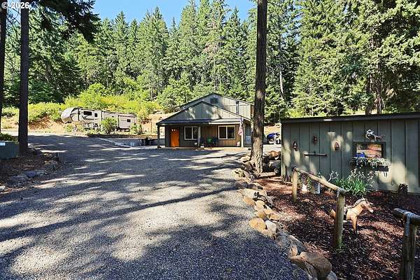 3.27 Acres of Land with Home for Sale in Parkdale, Oregon